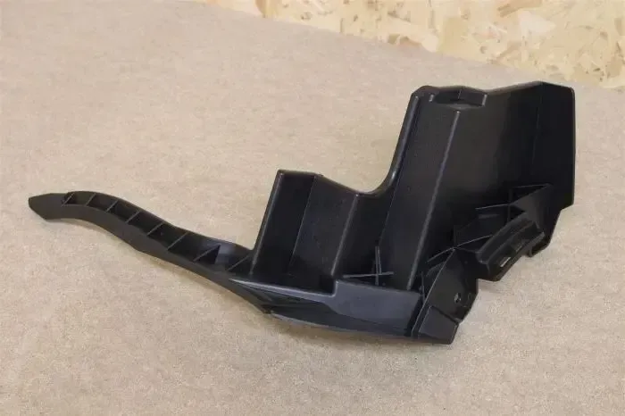 166 fender support R